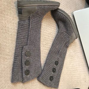 Sweater boots